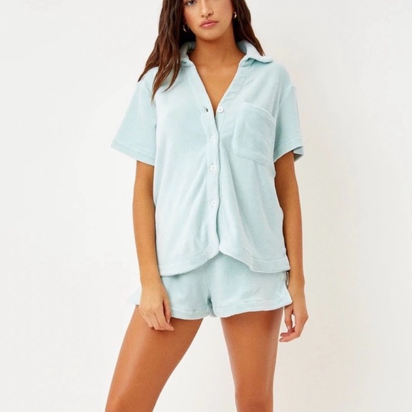 Frankie bikinis coco terry shorts in baby blue. Size XS. NWOT. - Picture 3 of 7